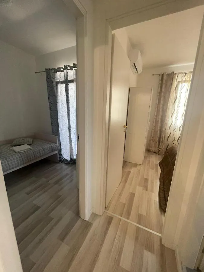 Al Mare Apartment Lido Adriano 0*,